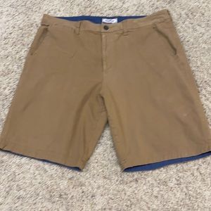 Flag & Anthem Shorts - size 38